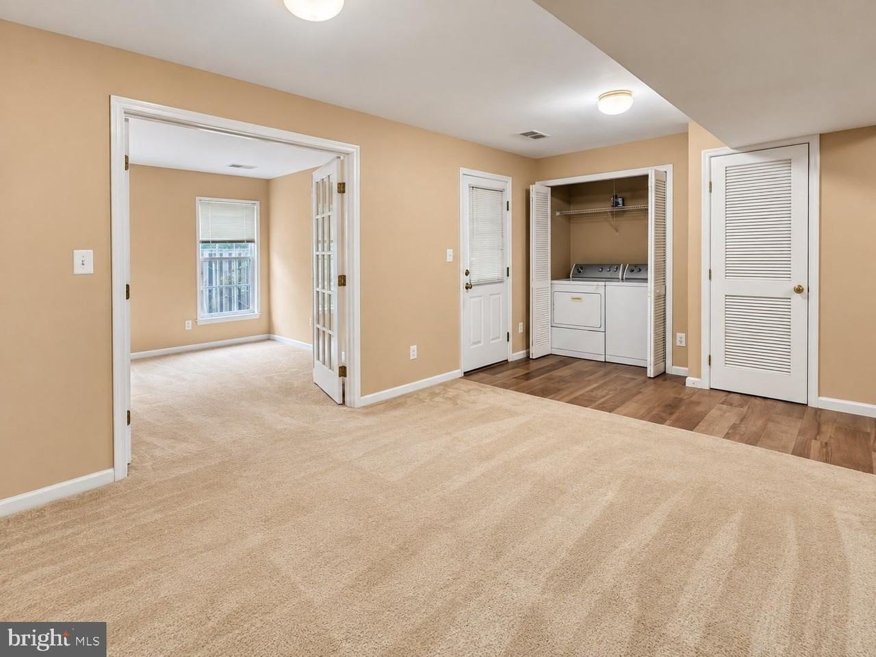 2527 Banshire Dr - Photo 3 of 26