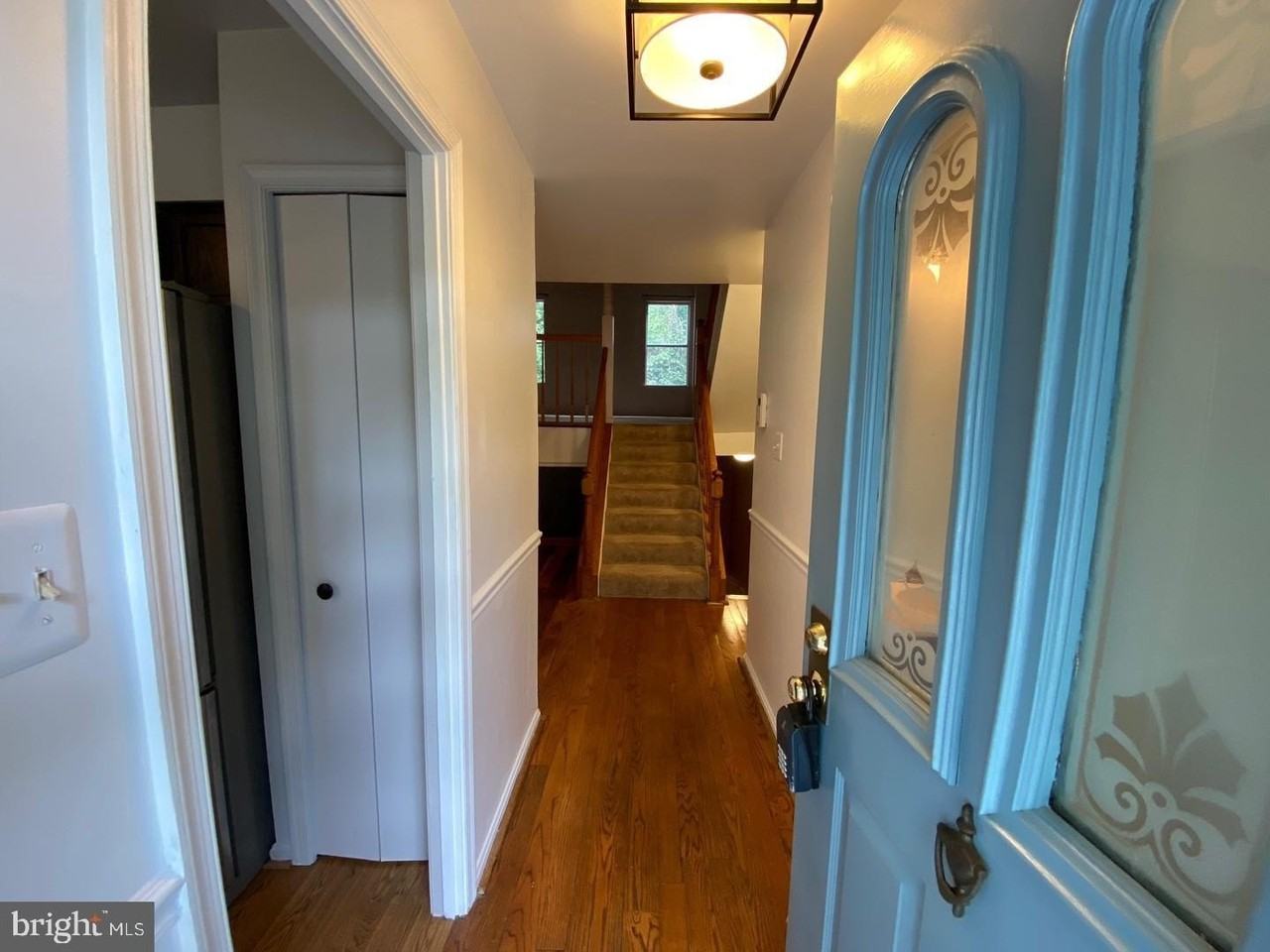 9617 Pierrpont St - Photo 3 of 34