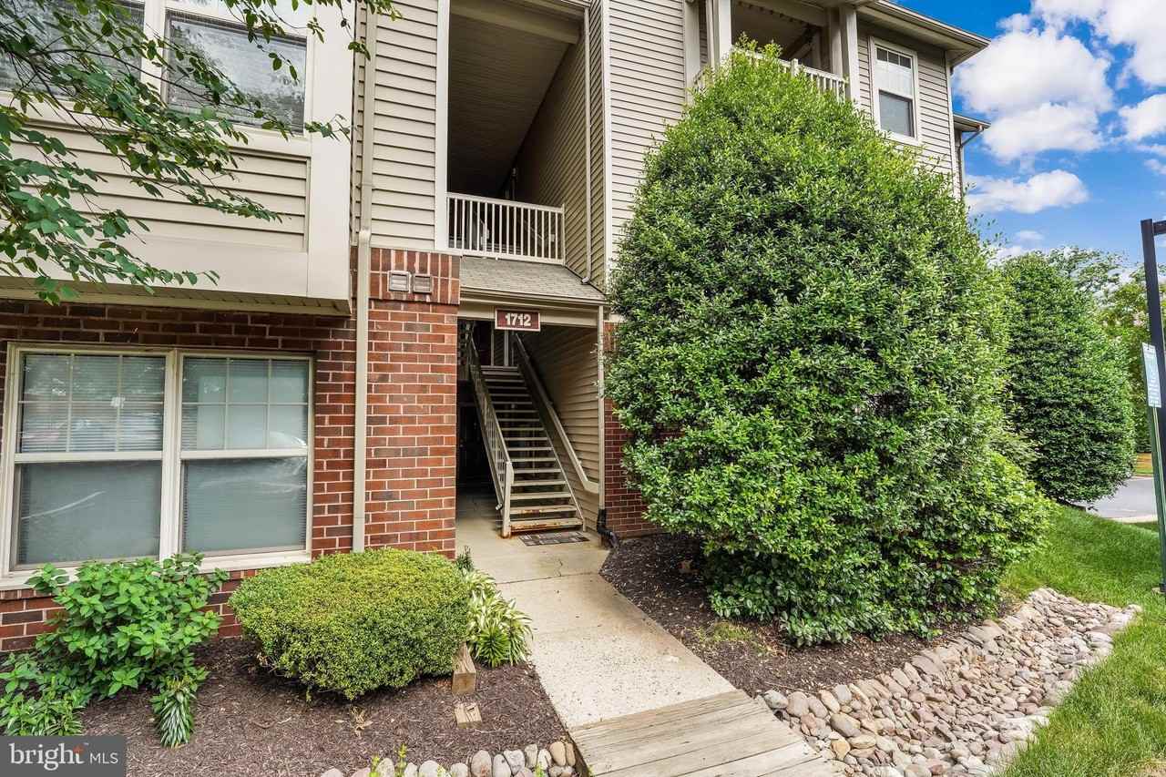1712 Abercromby Ct #E - Photo 4 of 25