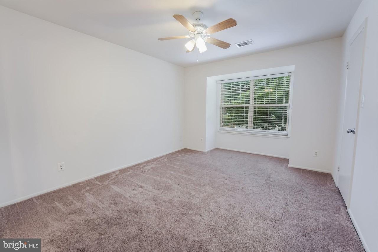 1712 Abercromby Ct #E - Photo 6 of 25
