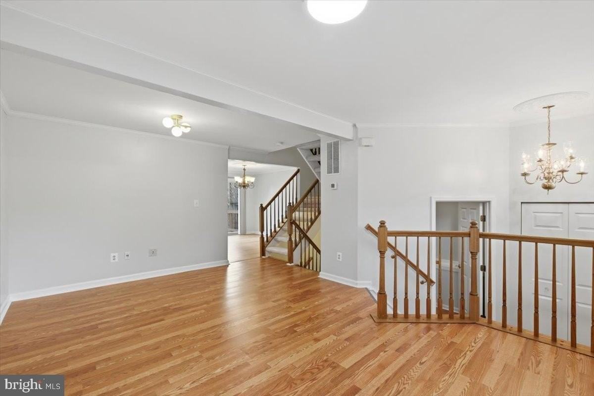 5718 Croatan Ct - Photo 6 of 35