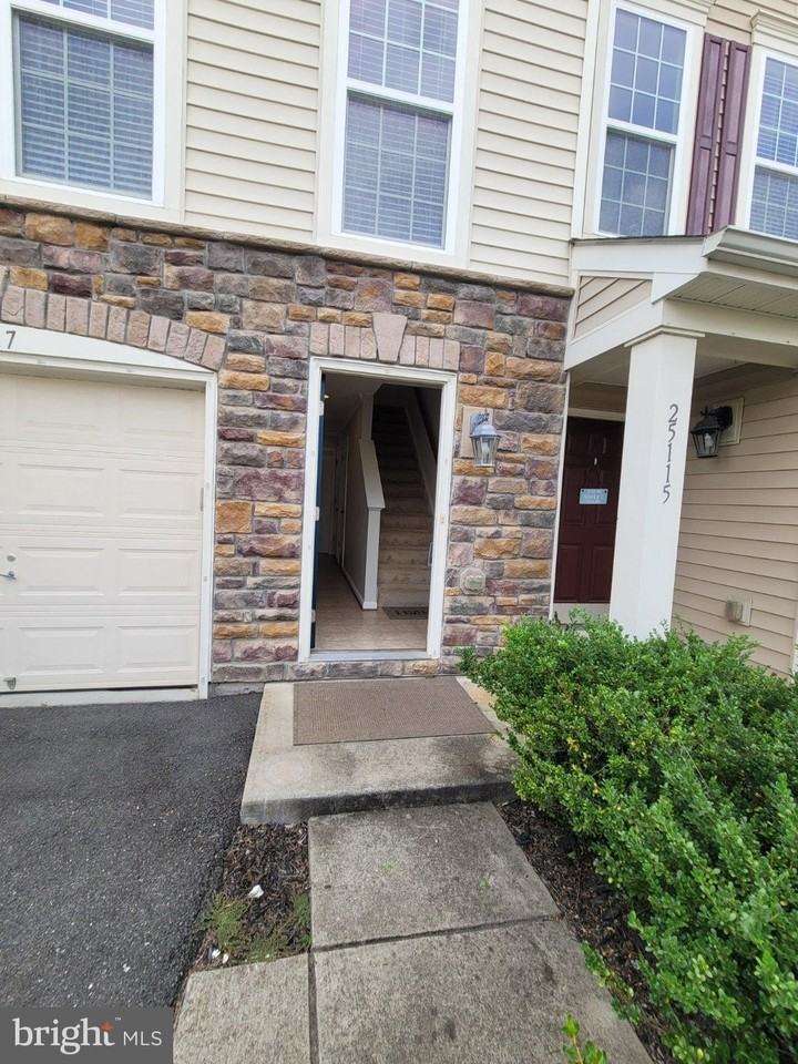 25117 Sweet Myrtle Sq - Photo 2 of 50