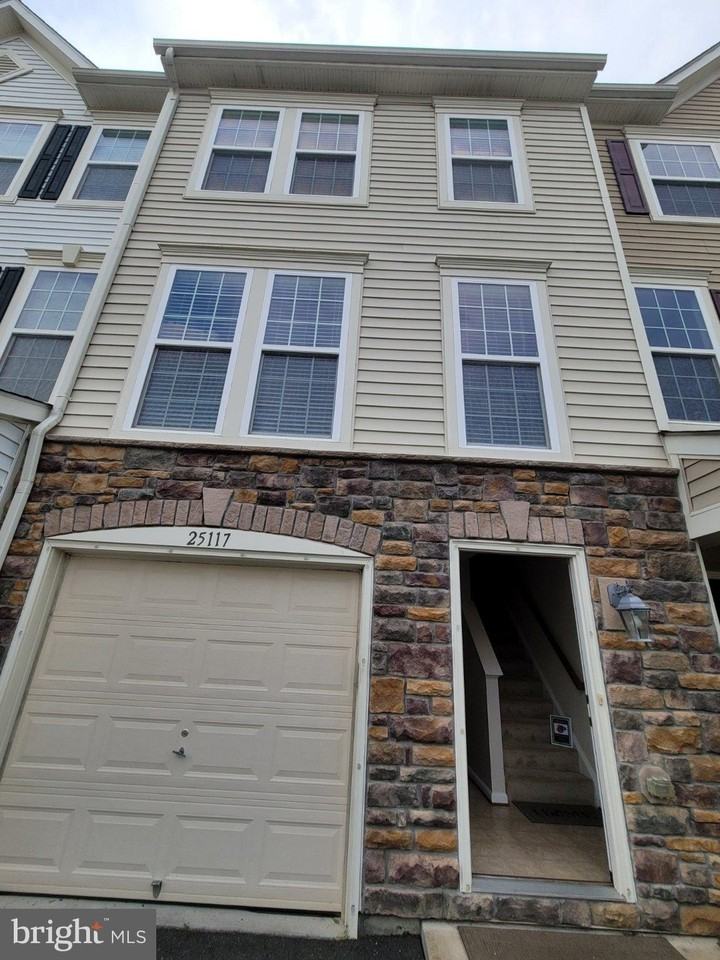 25117 Sweet Myrtle Sq - Photo 3 of 50
