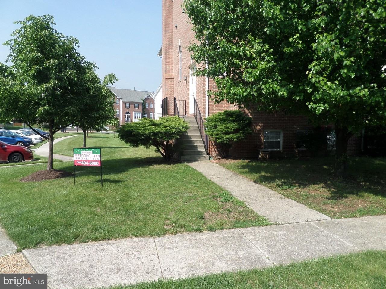 675 Mcleary Sq Se - Photo 2 of 29