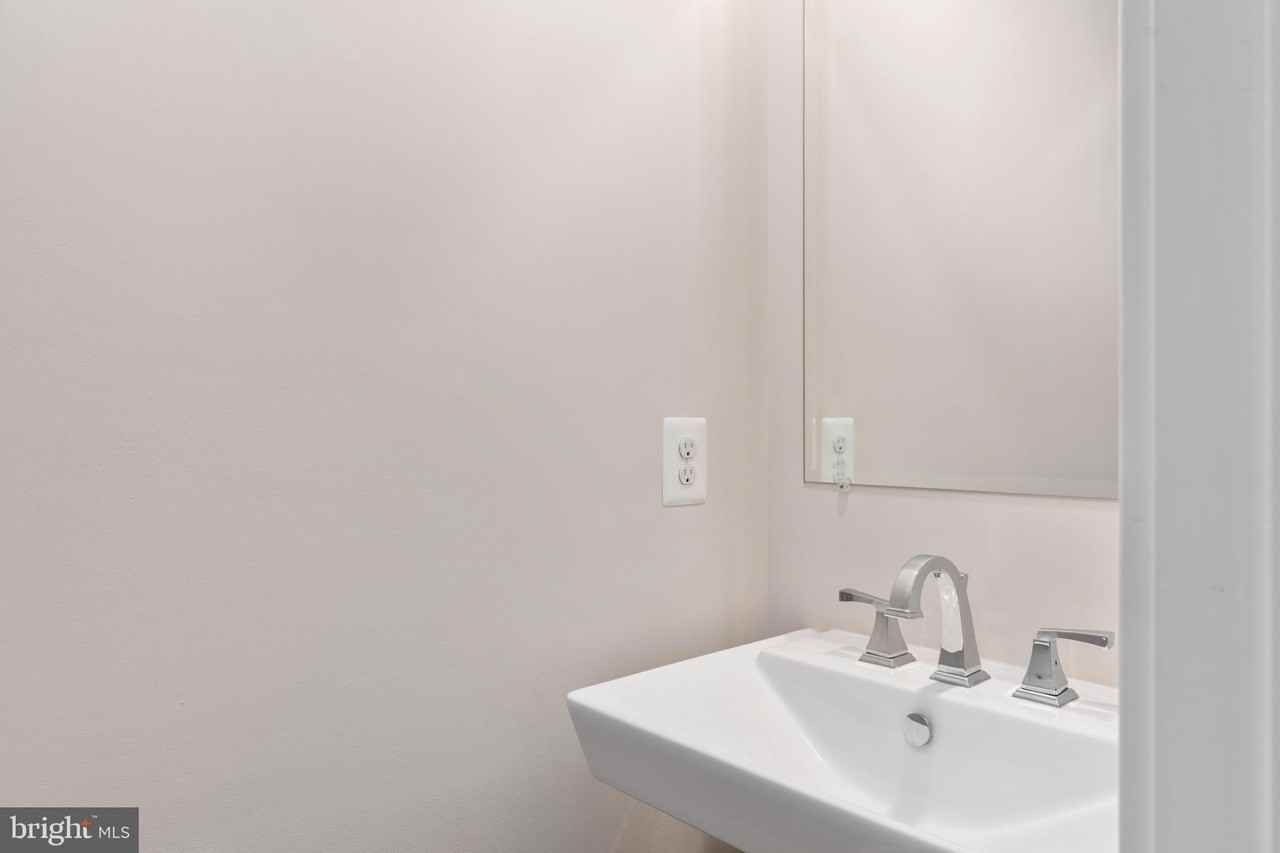 44666 Provincetown Dr - Photo 5 of 20
