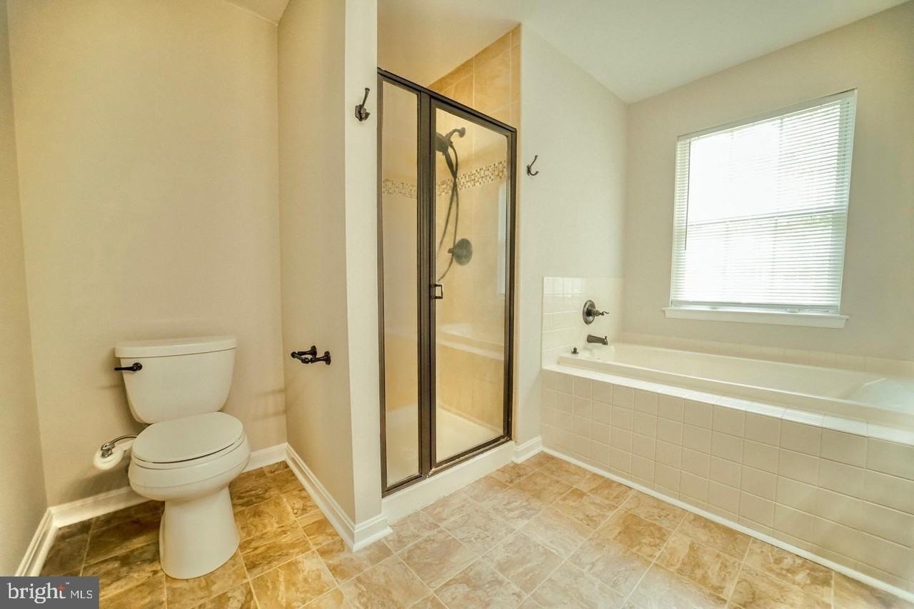 5702 Cambridge Dr - Photo 4 of 36