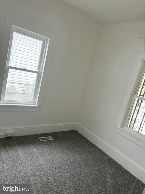 32 Jackson Ave - Photo 5 of 12