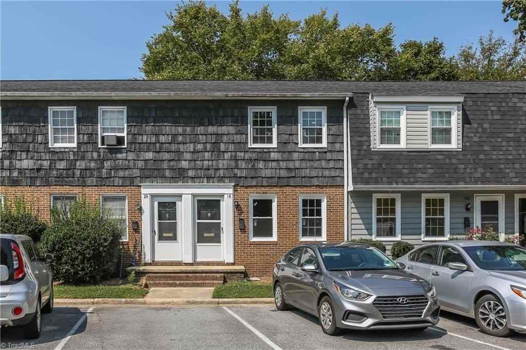 28 Forsyth St