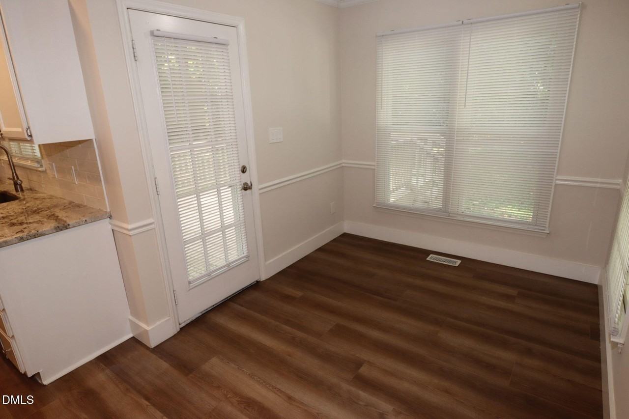 6209 River Landings Dr - Photo 6 of 20
