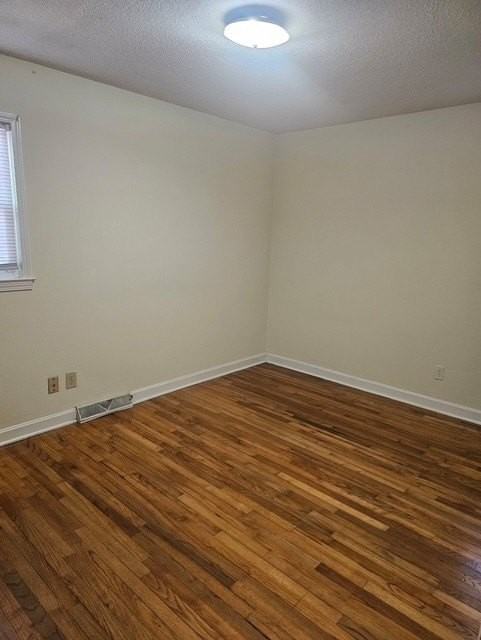 210 Boggs St #4 - Photo 5 of 10