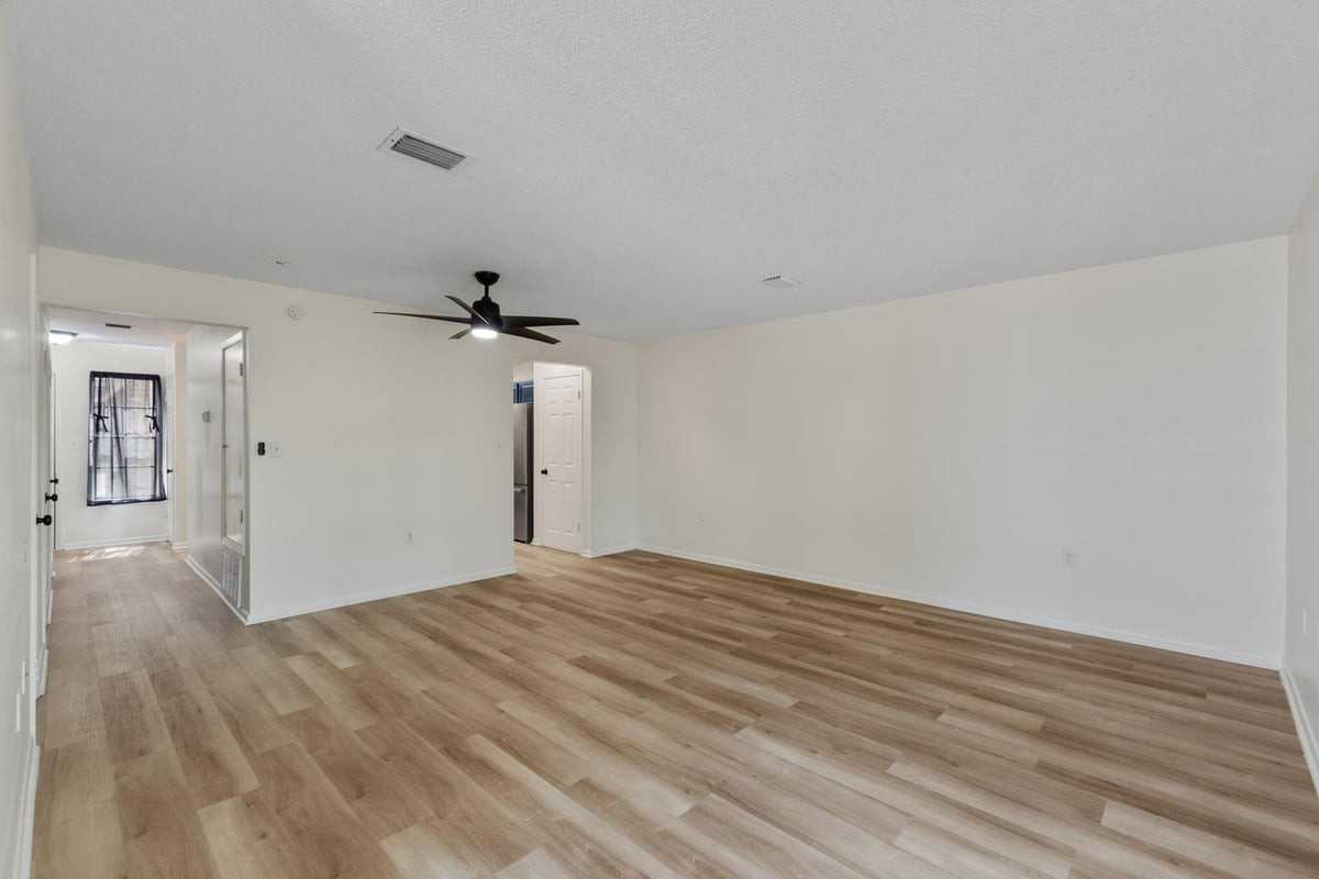 37 12th St - Photo 5 of 33