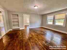 4907 Washington St #1R - Photo 1 of 1