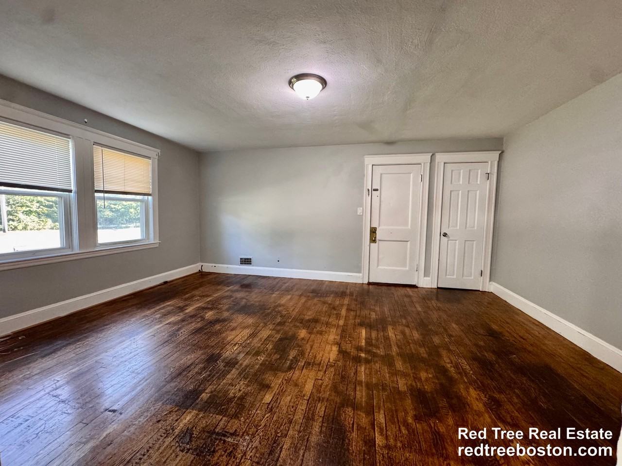 4907 Washington St #1R - Photo 3 of 44