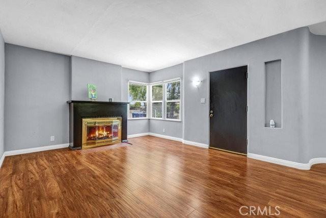 6217 Farmdale Ave - Photo 2 of 8