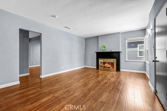 6217 Farmdale Ave - Photo 3 of 8