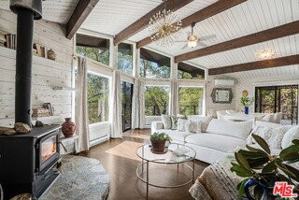 featured image of 21330 Encina Rd