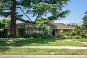 featured image of 1492 Hampton Rd