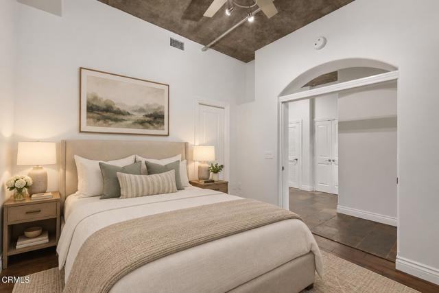 840 E Green St #417 - Photo 3 of 8