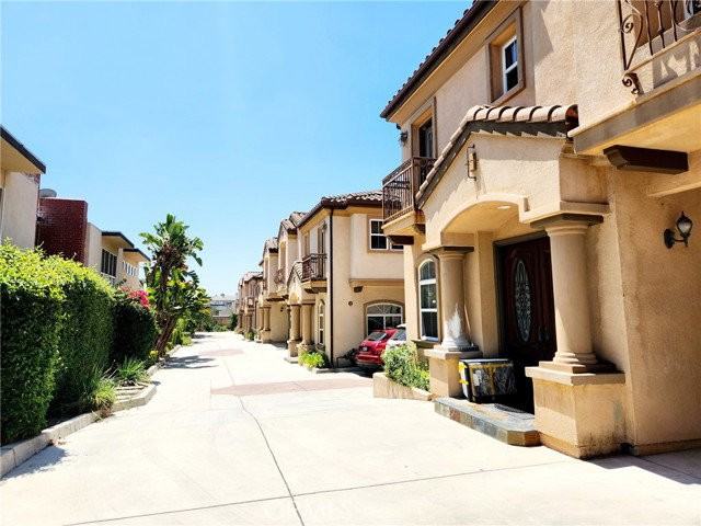 1016 W Huntington Dr #A - Photo 3 of 8