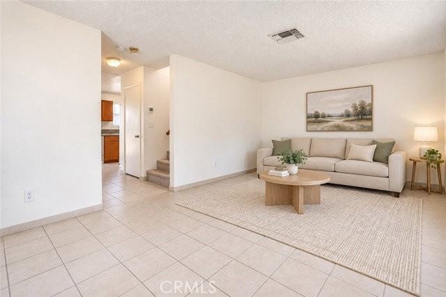 872 N Euclid Ave #1 - Photo 6 of 8