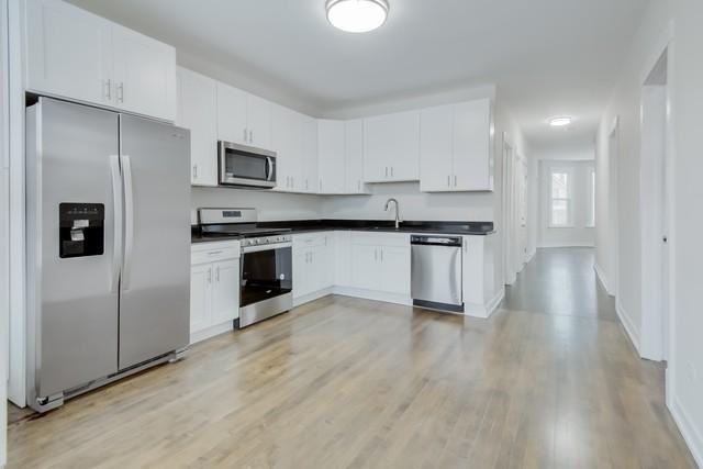 2842 N Avers Ave - Photo 2 of 10