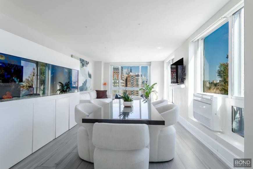 1 Irving Pl - Photo 2 of 10