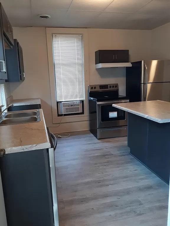 501 W Jefferson St #D - Photo 2 of 11