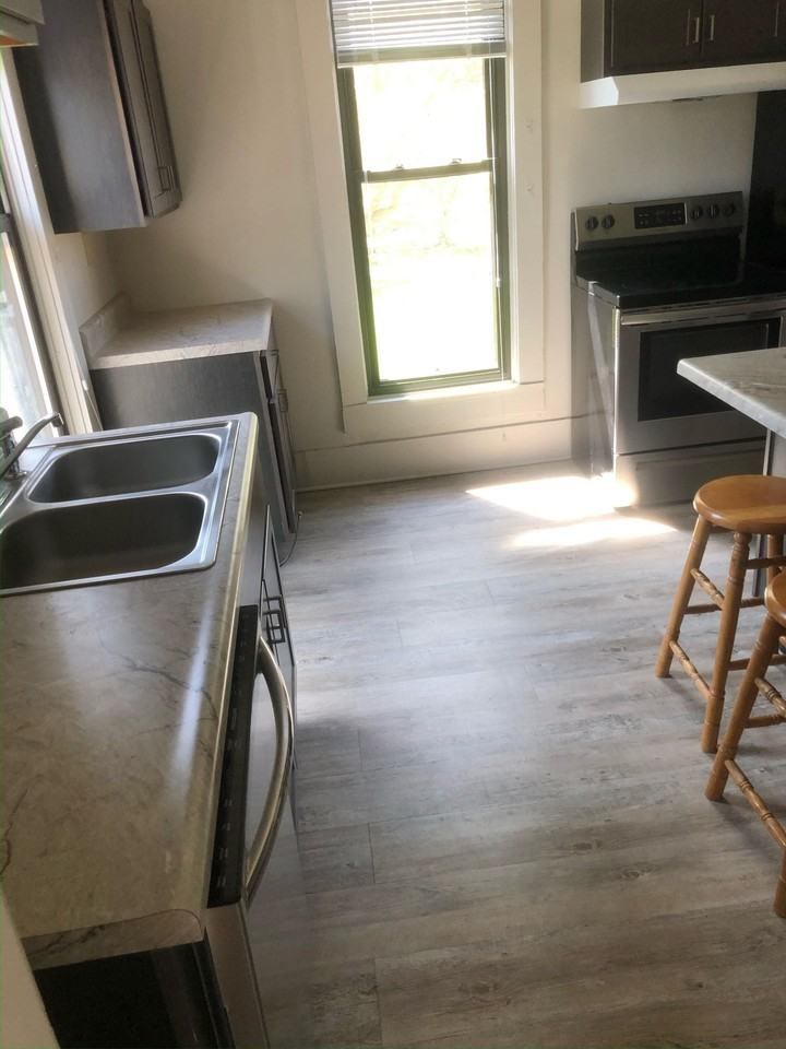 501 W Jefferson St #D - Photo 3 of 11