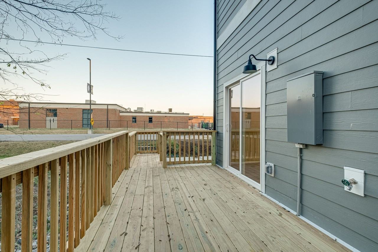 355 Harding Dr #2 - Photo 4 of 26