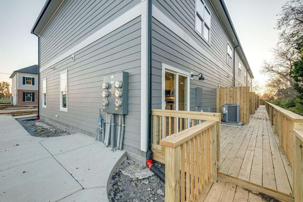 355 Harding Dr #2 - Photo 5 of 26