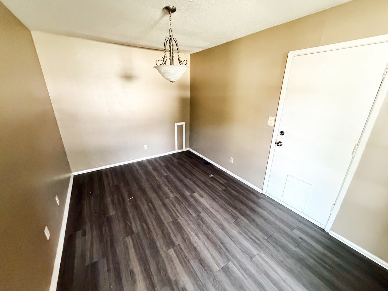 501 Wynhurst Ct - Photo 7 of 18