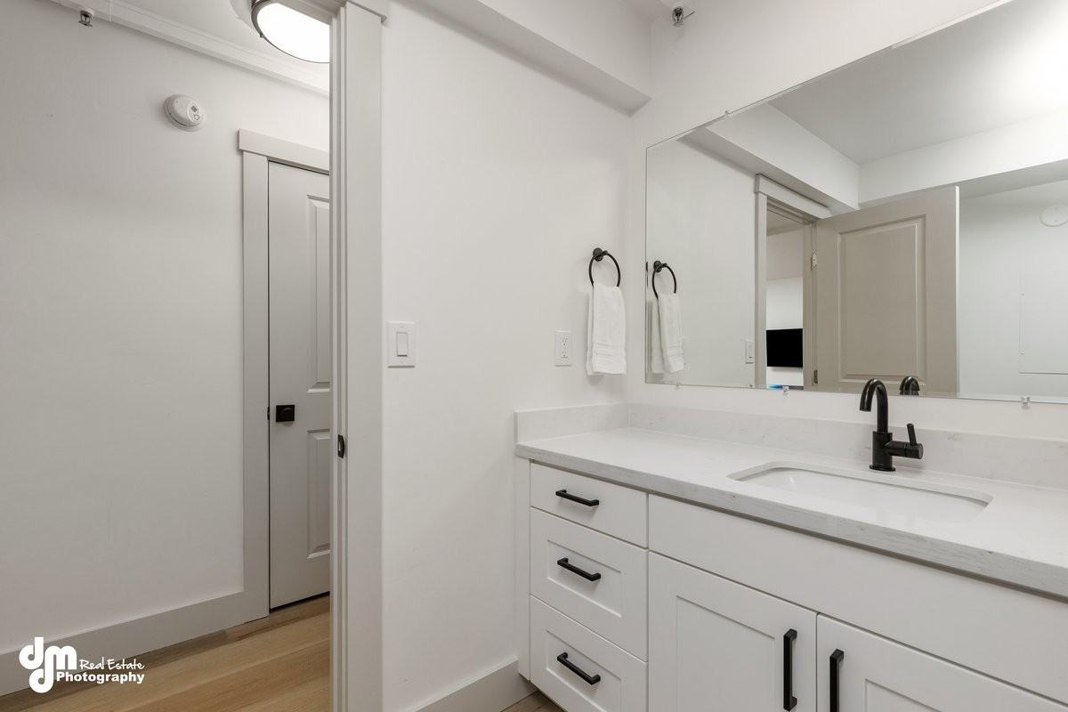 1020 W 12th Ave #1103 - Photo 2 of 19