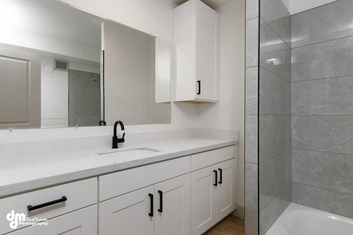 1020 W 12th Ave #1103 - Photo 3 of 19