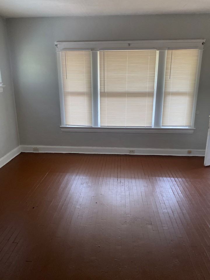 3136 E 98th St #36 - Photo 3 of 12