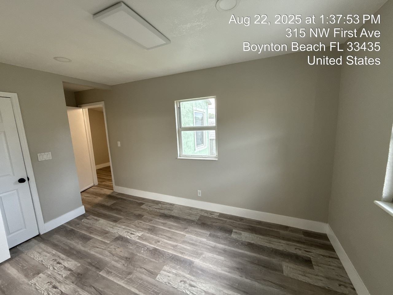 315 Nw 1st Ave - Photo 6 of 26