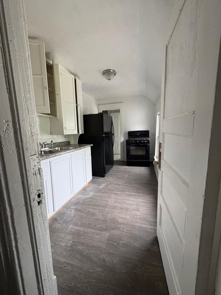 8010 Cory Ave #1 - Photo 3 of 12