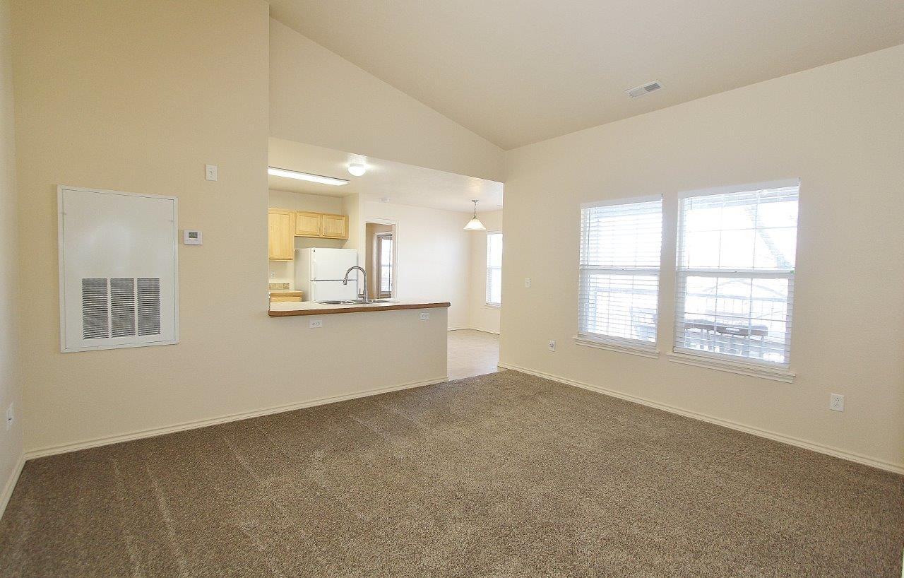 11840 W Cloverbrook Ln #201 - Photo 5 of 24