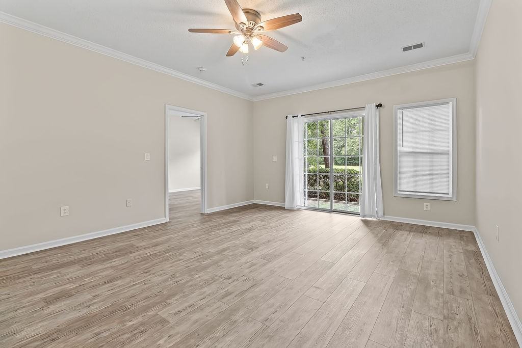 5846 Longwood Dr - Photo 3 of 28