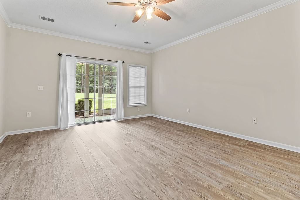 5846 Longwood Dr - Photo 4 of 28