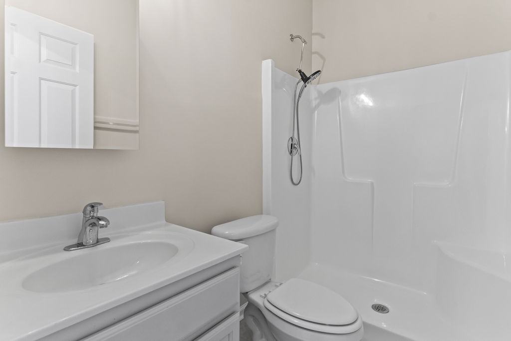 5846 Longwood Dr - Photo 5 of 28