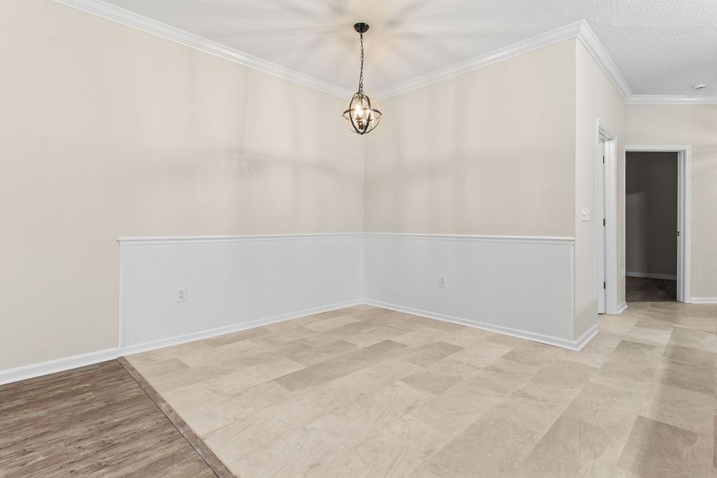 5846 Longwood Dr - Photo 6 of 28