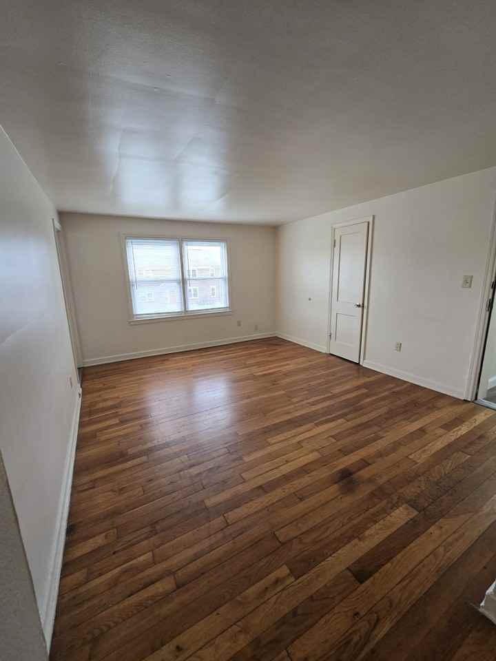 410 E Bruce Ave #410-4 - Photo 4 of 8