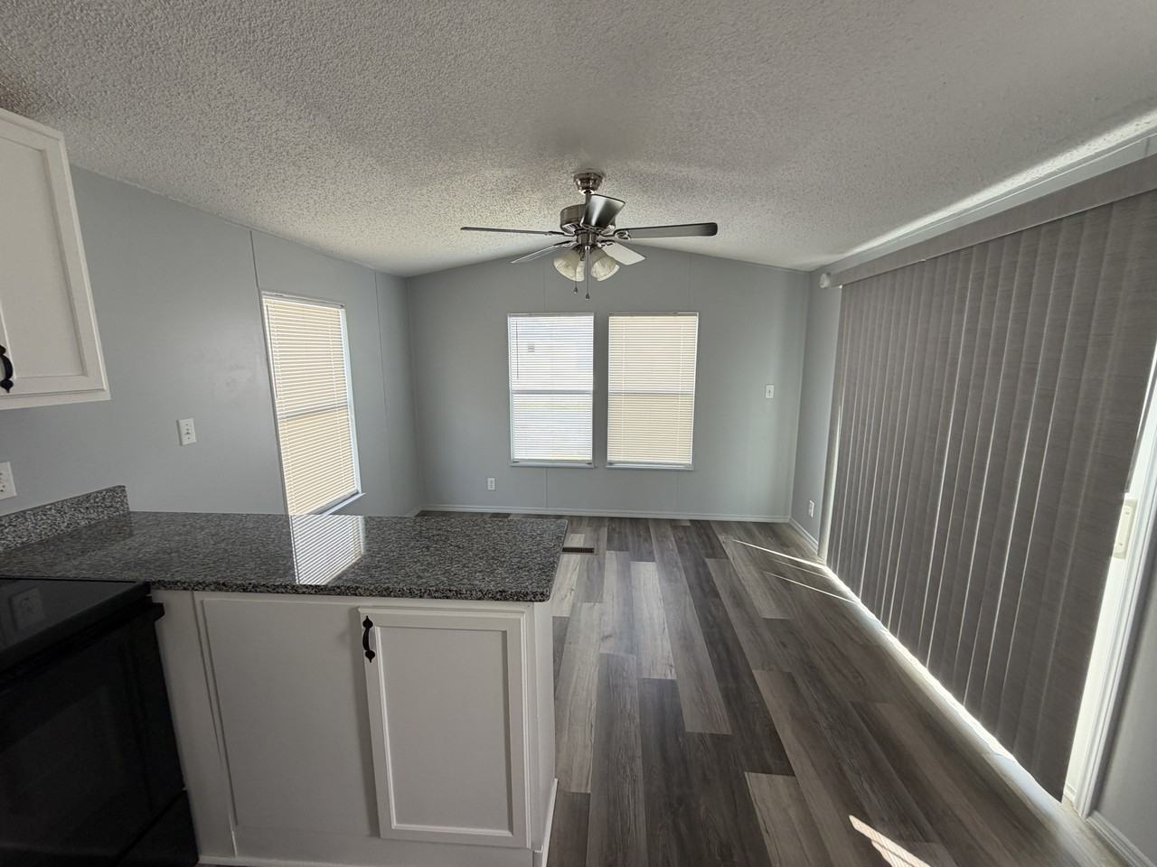 3128 Penny Loop - Photo 5 of 8