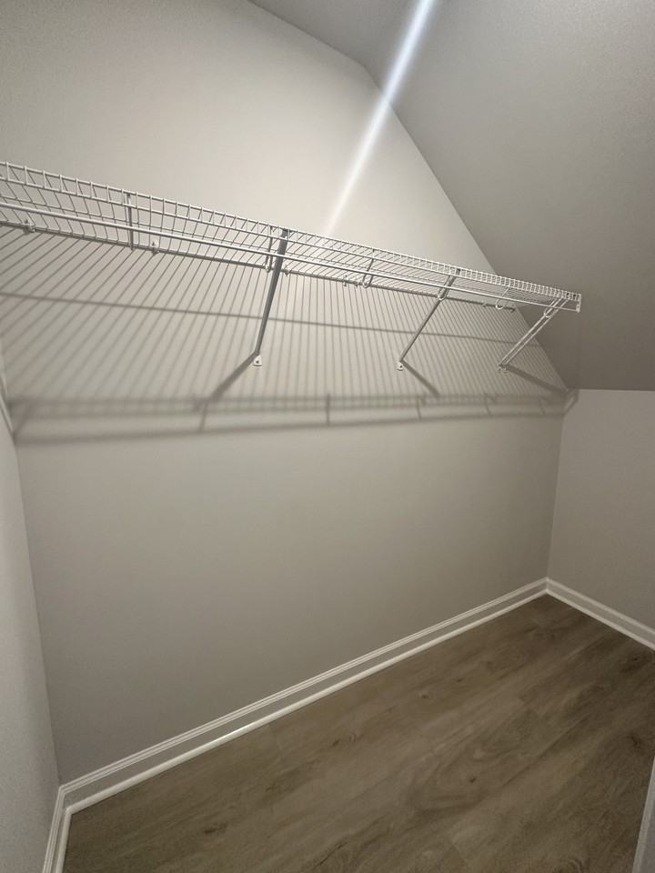 504 Sybil St #1 - Photo 5 of 7