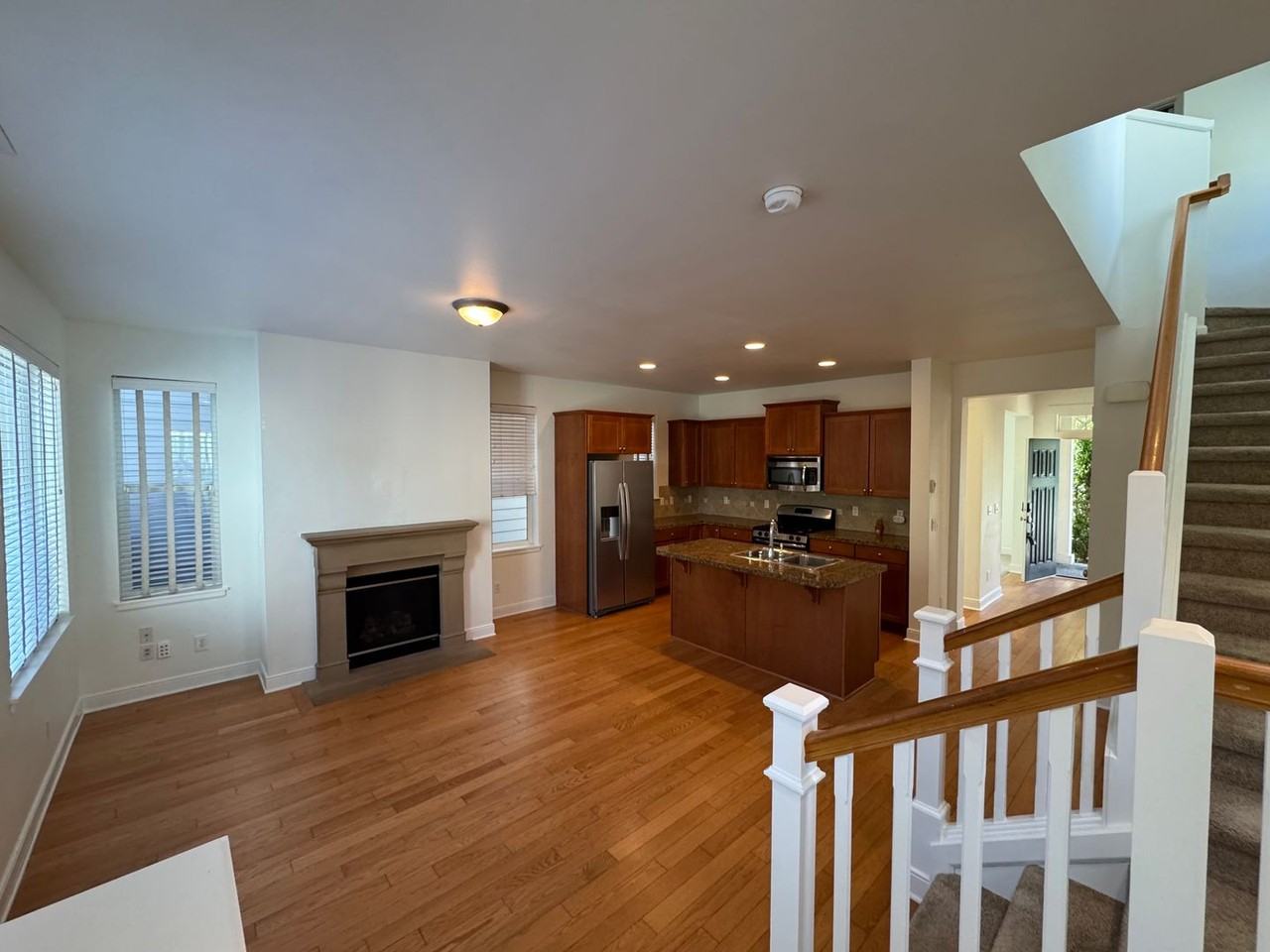 13721 33rd Dr Se - Photo 4 of 28
