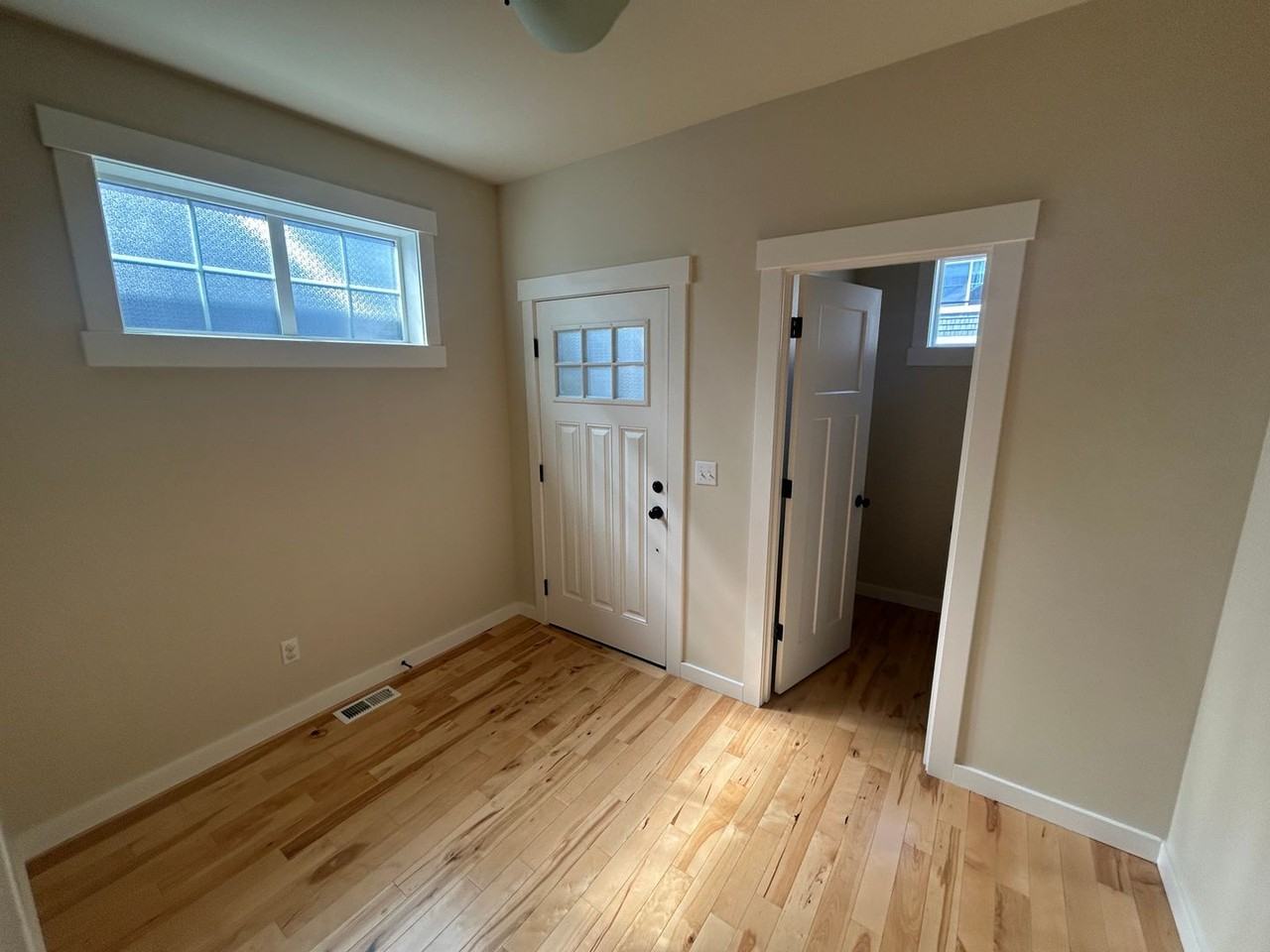 14513 19th Ave W - Photo 3 of 30
