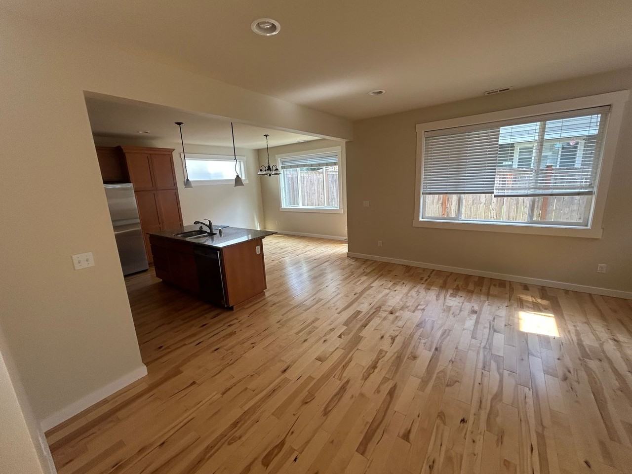 14513 19th Ave W - Photo 7 of 30
