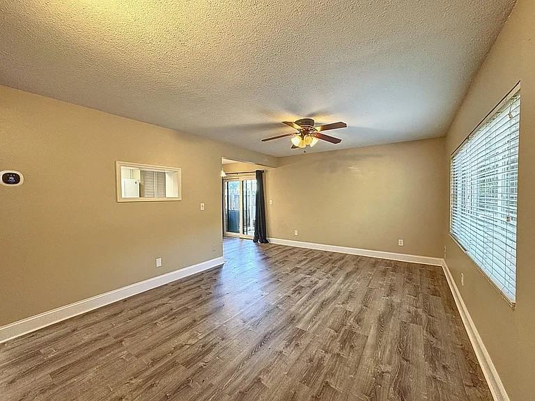 516 S Plumosa St #12 - Photo 4 of 14