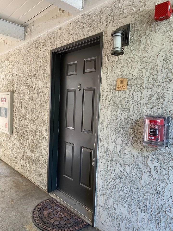 880 E Fremont Ave #402 - Photo 2 of 18