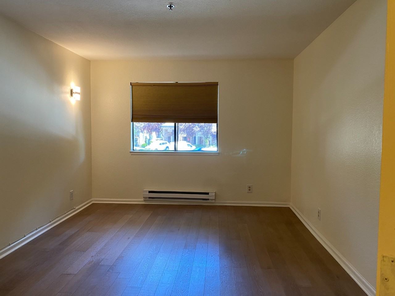 880 E Fremont Ave #402 - Photo 4 of 18